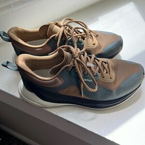 Lululemon Blissfeel Trail Shoes Size 8